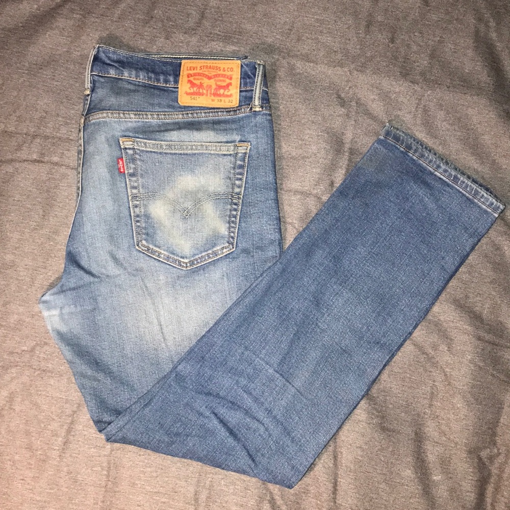 Levi’s 541 33x32 Athletic Fit Blue Jeans